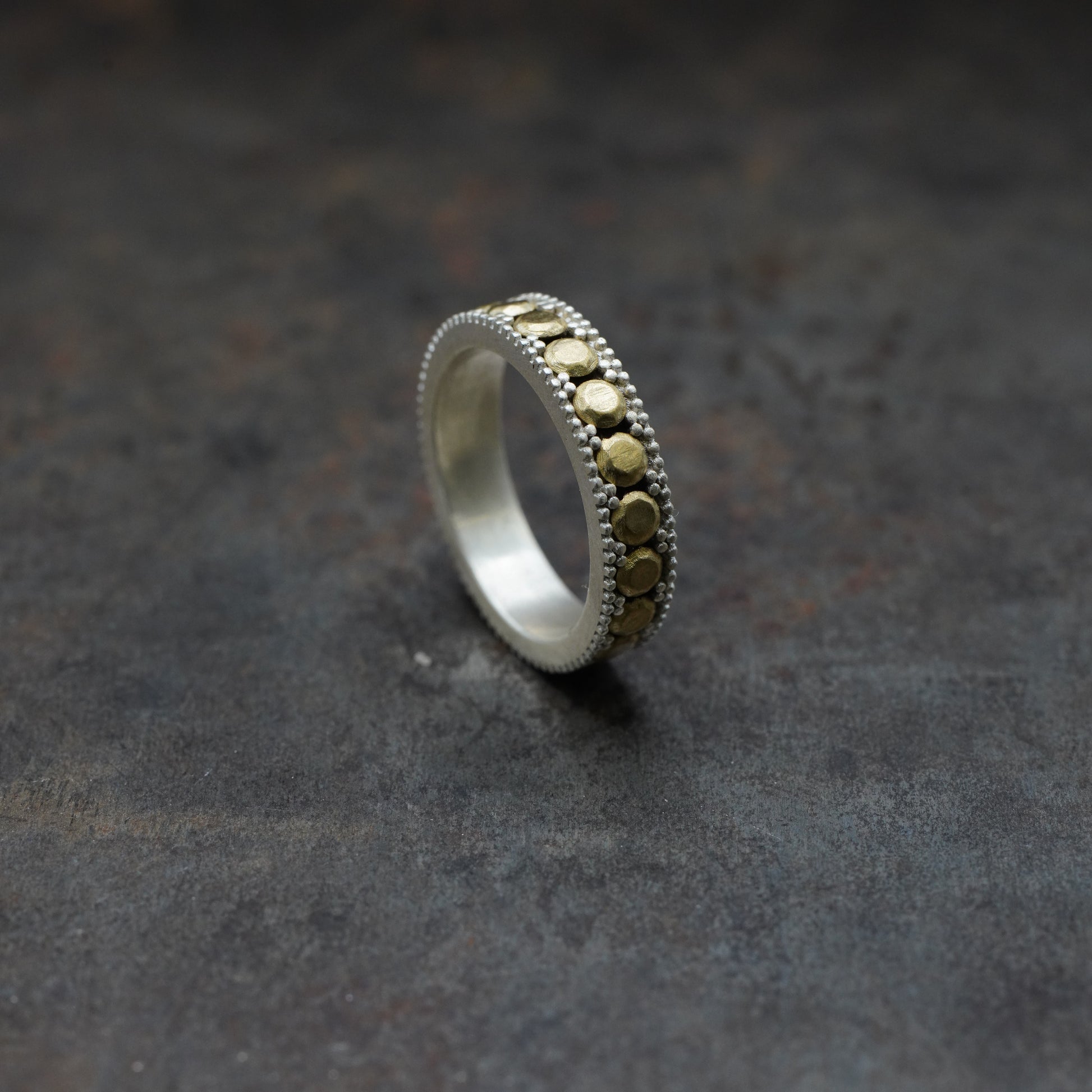 BandBead- [BrilliantRound, SV, Ring]