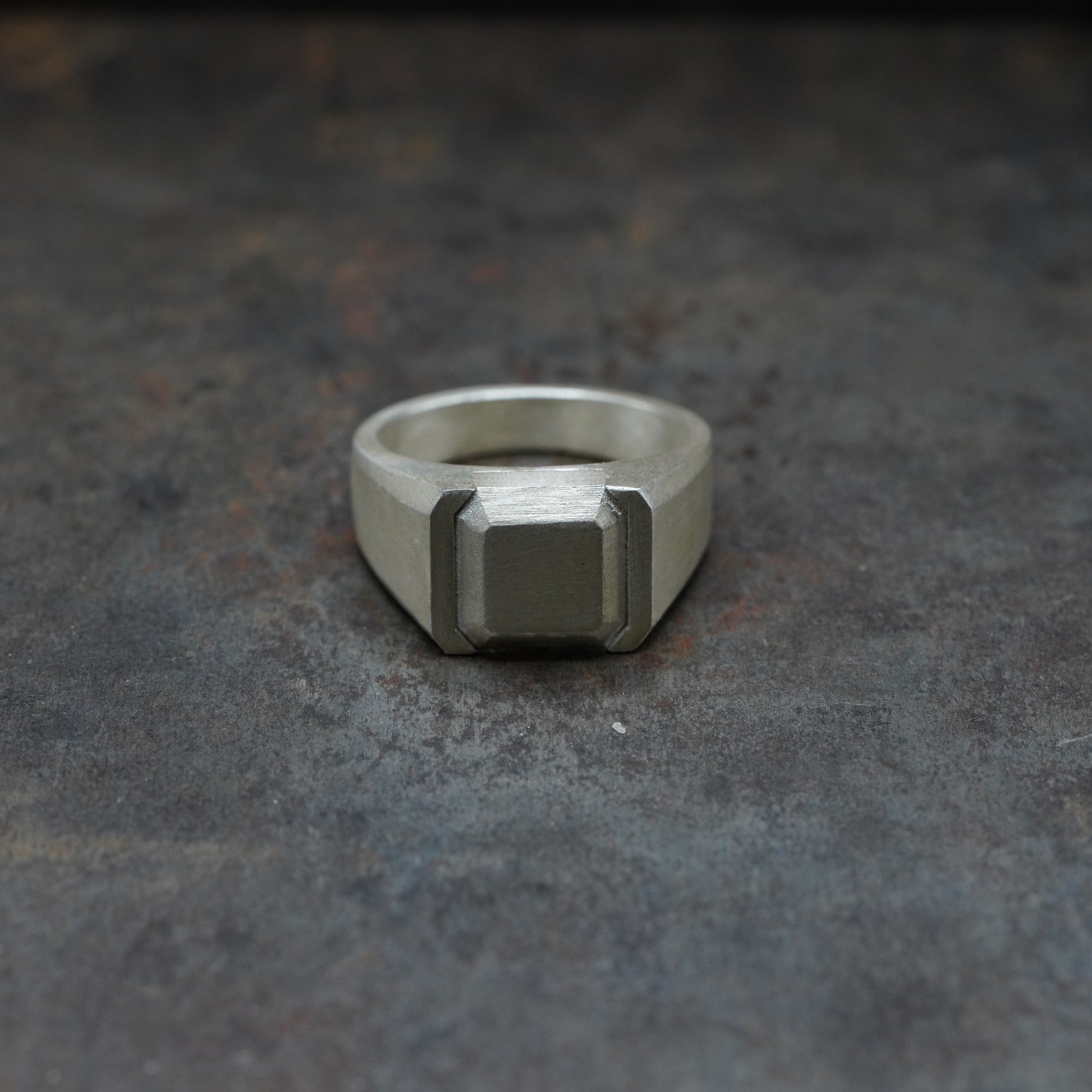 Signet Ring- [Asscher, OX/SV , Ring]