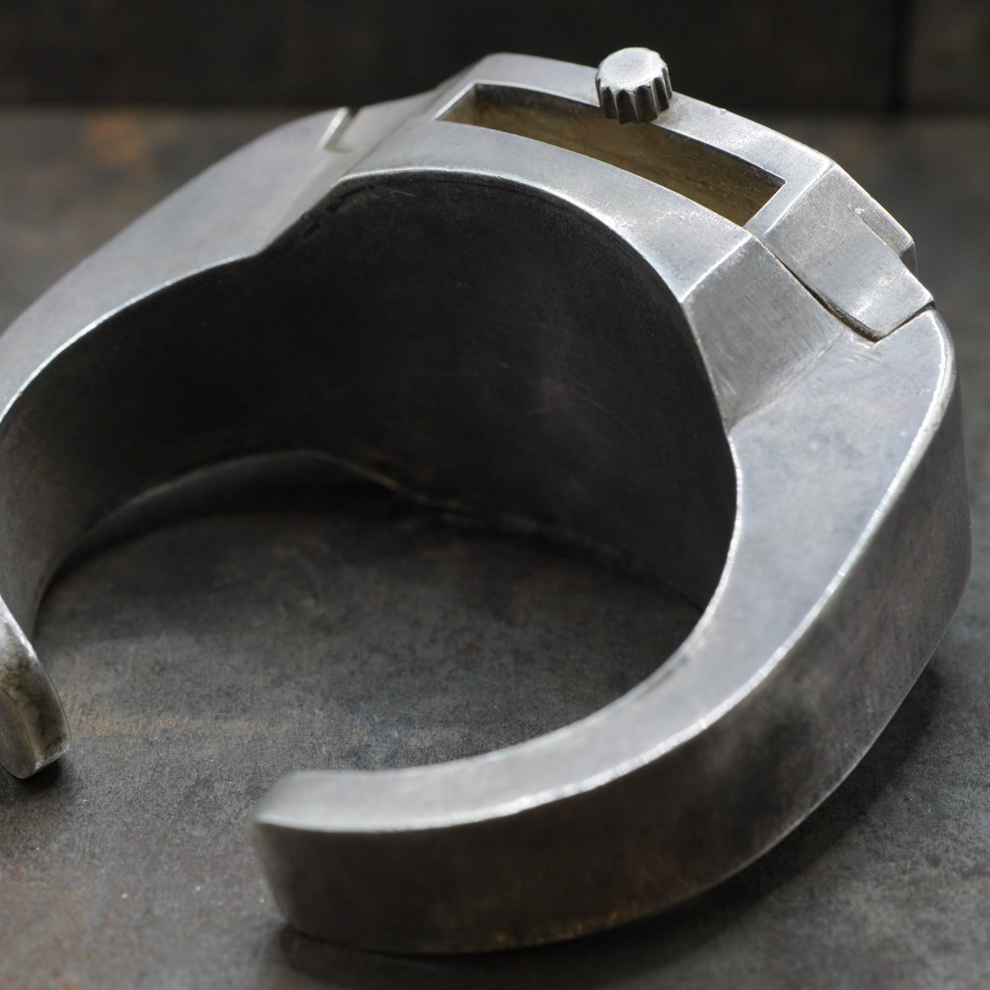 Heavy-[Watch, EM, SV, Bangle]