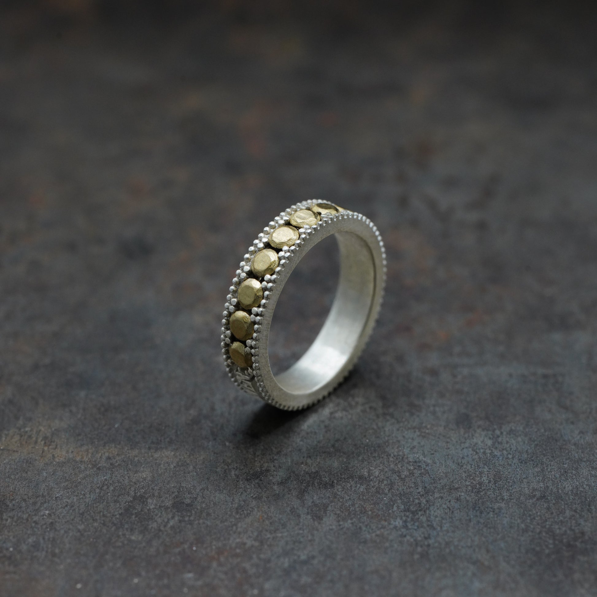 BandBead- [BrilliantRound, SV, Ring]