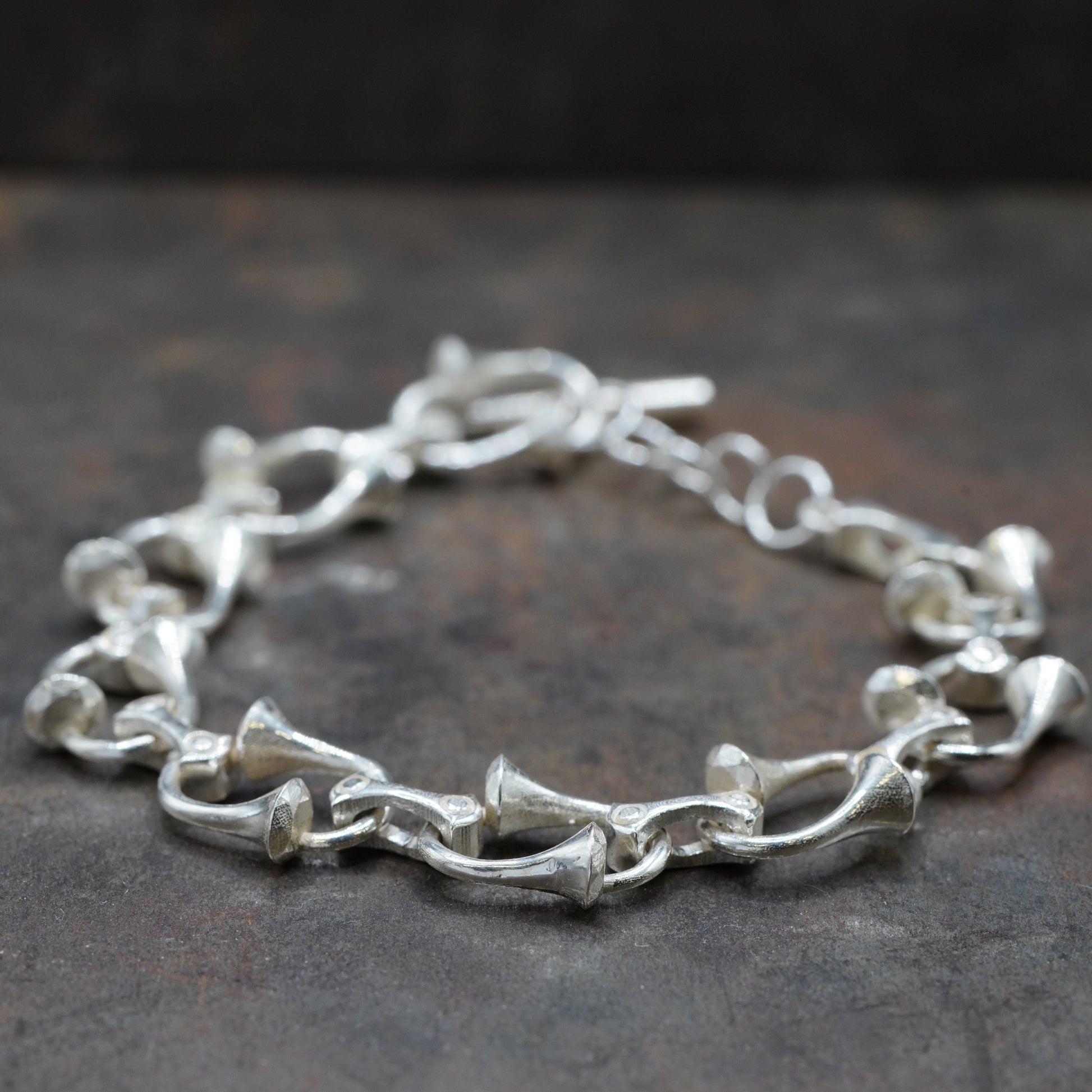 Tramo- [S-Logo, Bracelet]