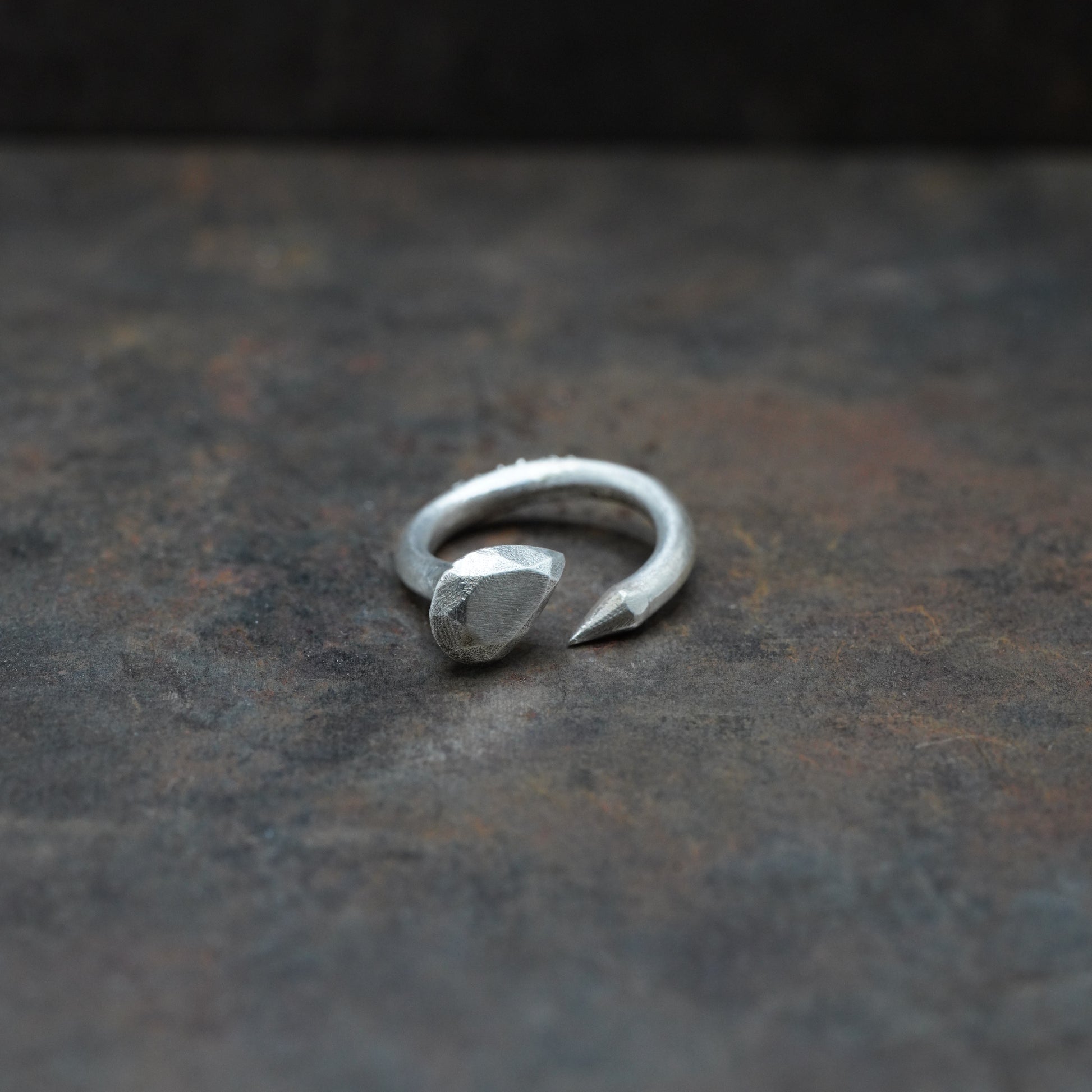 Tramo - [TearCut, Ring]