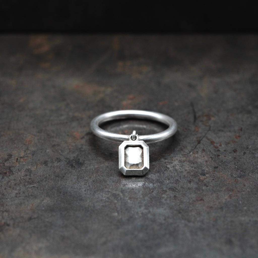 TagRing- [EmeraldCut, Ring]