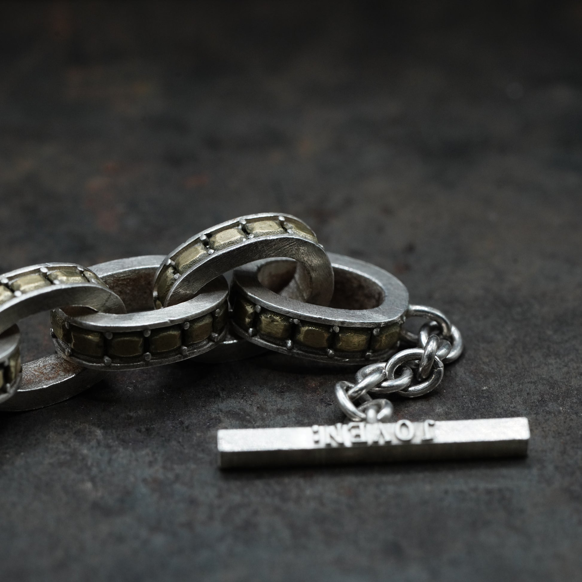 Band - [EM , BS, Bracelet]