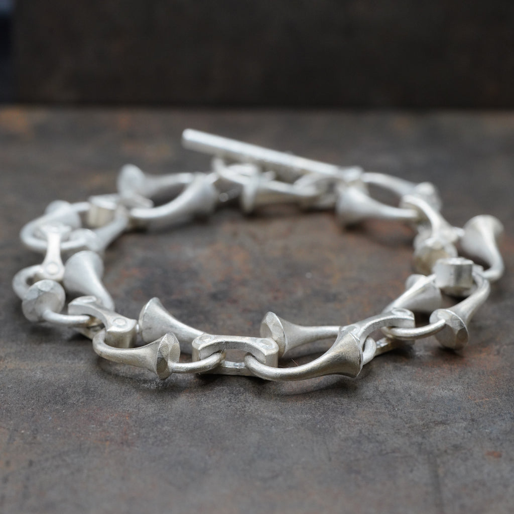 Tramo- [L-Logo, Bracelet]