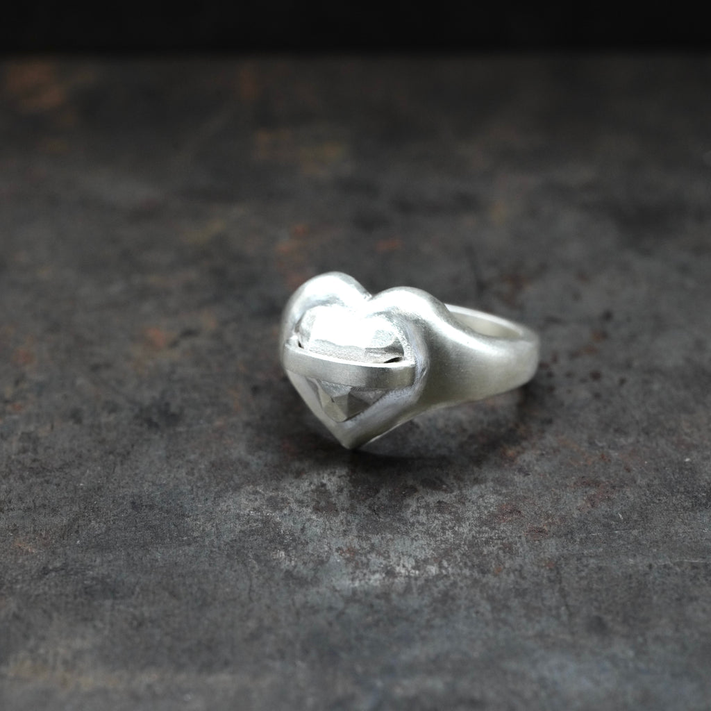 SilverDiamond II - [HeartCut Ring]