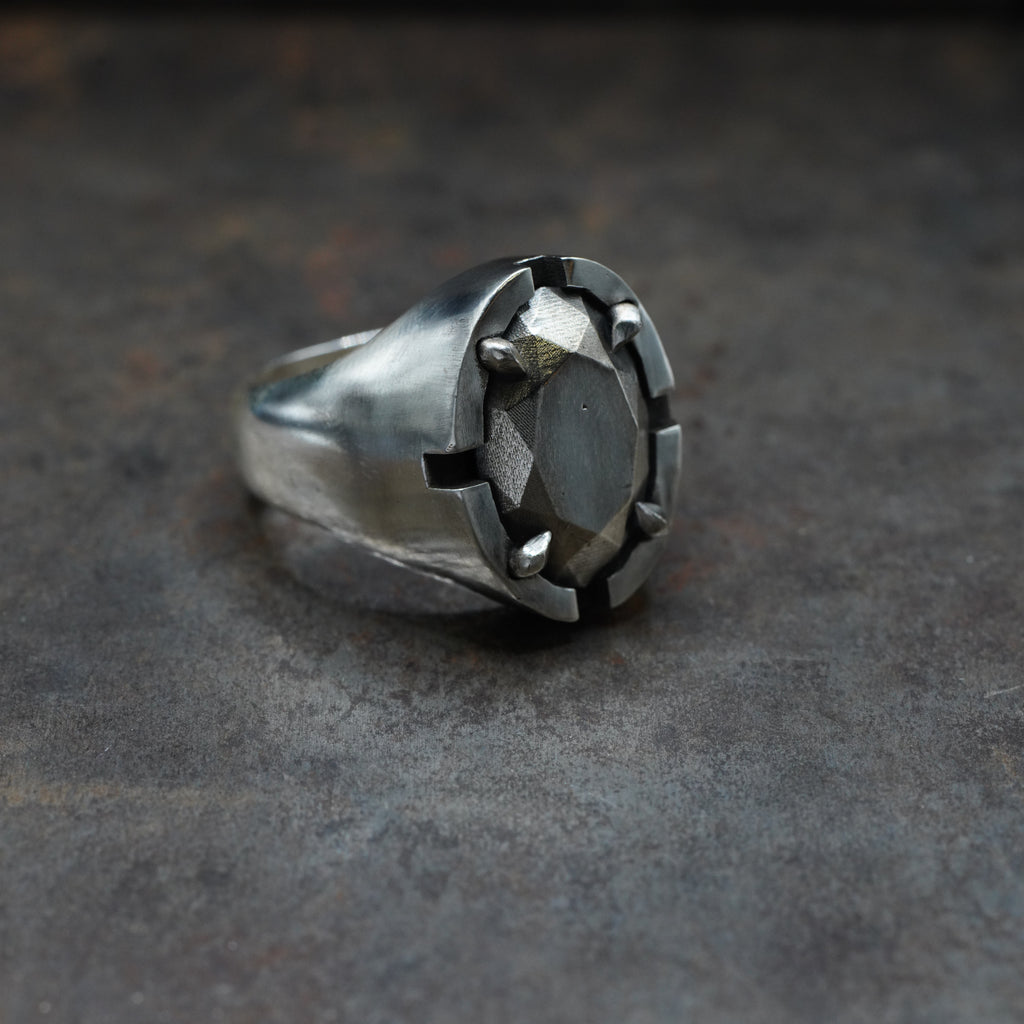Signet RingII- [Oval, SV , Ring]