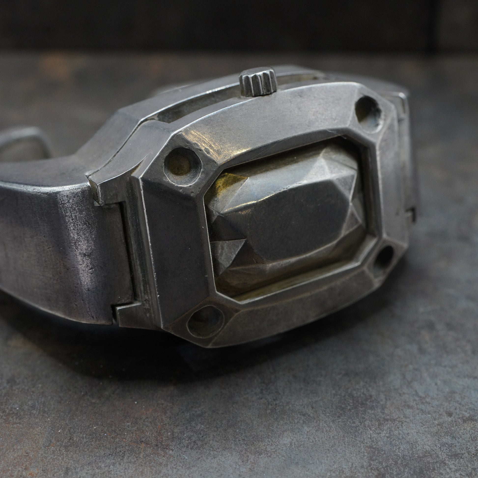 Heavy-[Watch, EM, SV, Bangle]