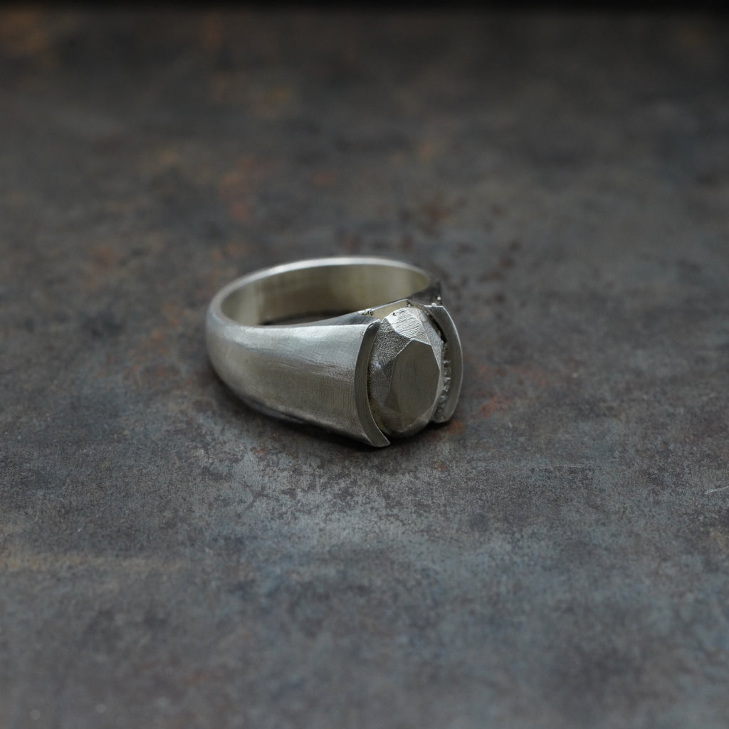 Signet Ring- [Oval, OX/SV , Ring]