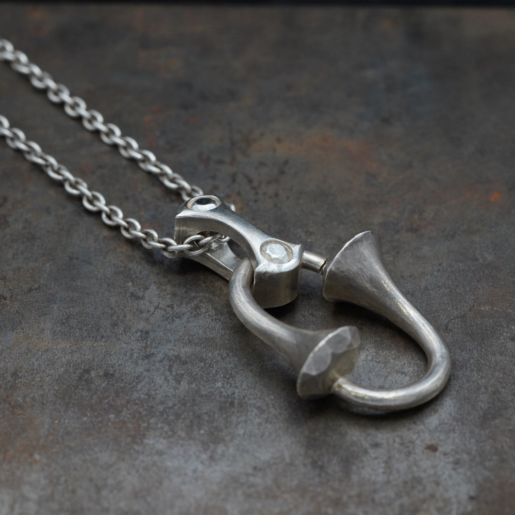 Tramo - [XL-Logo, Necklace]