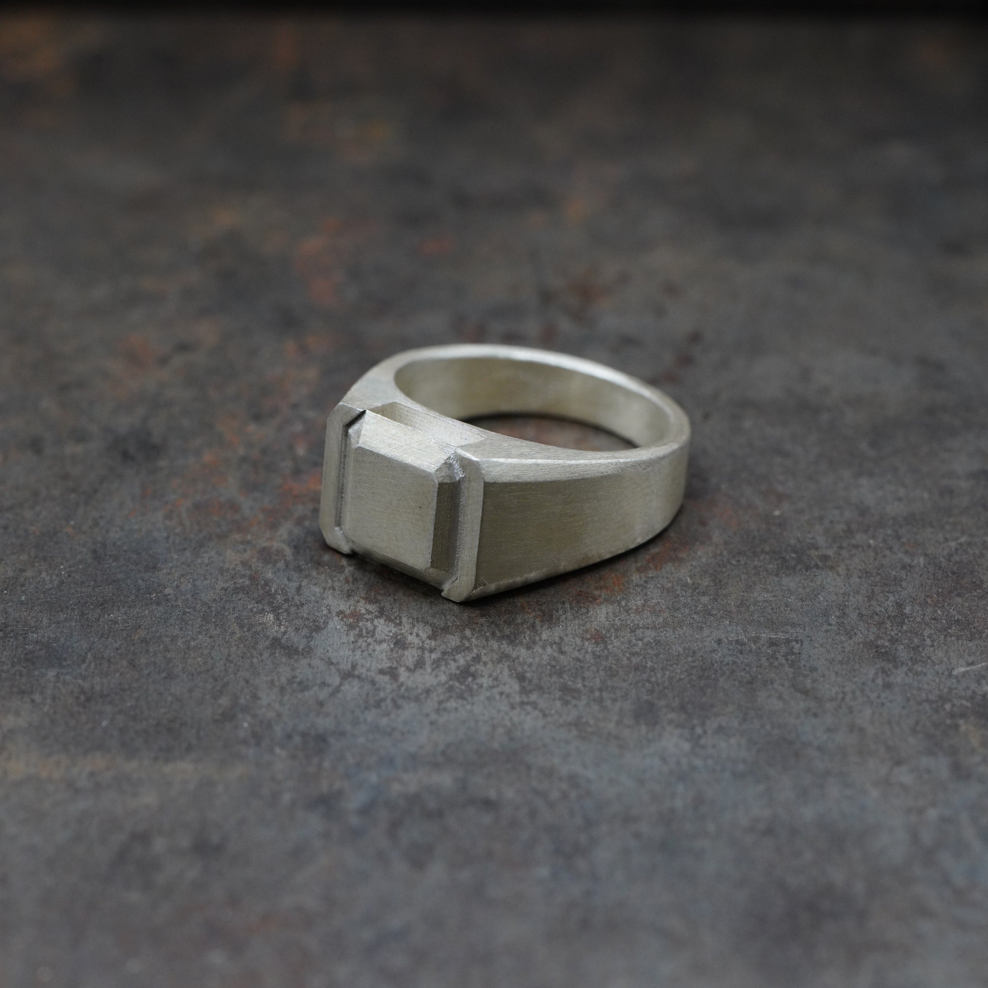 Signet Ring- [Asscher, OX/SV , Ring]