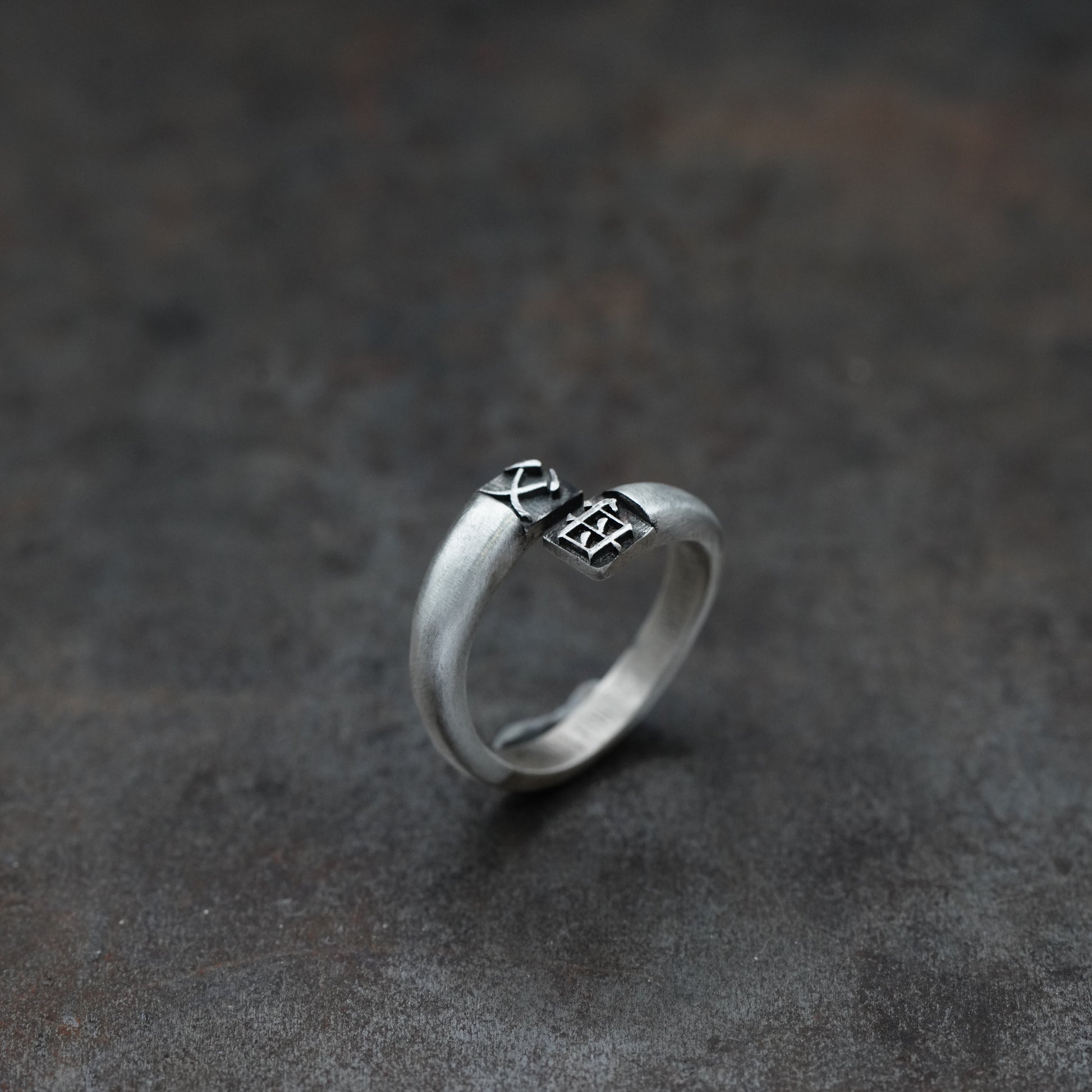 「父母」- 2 words