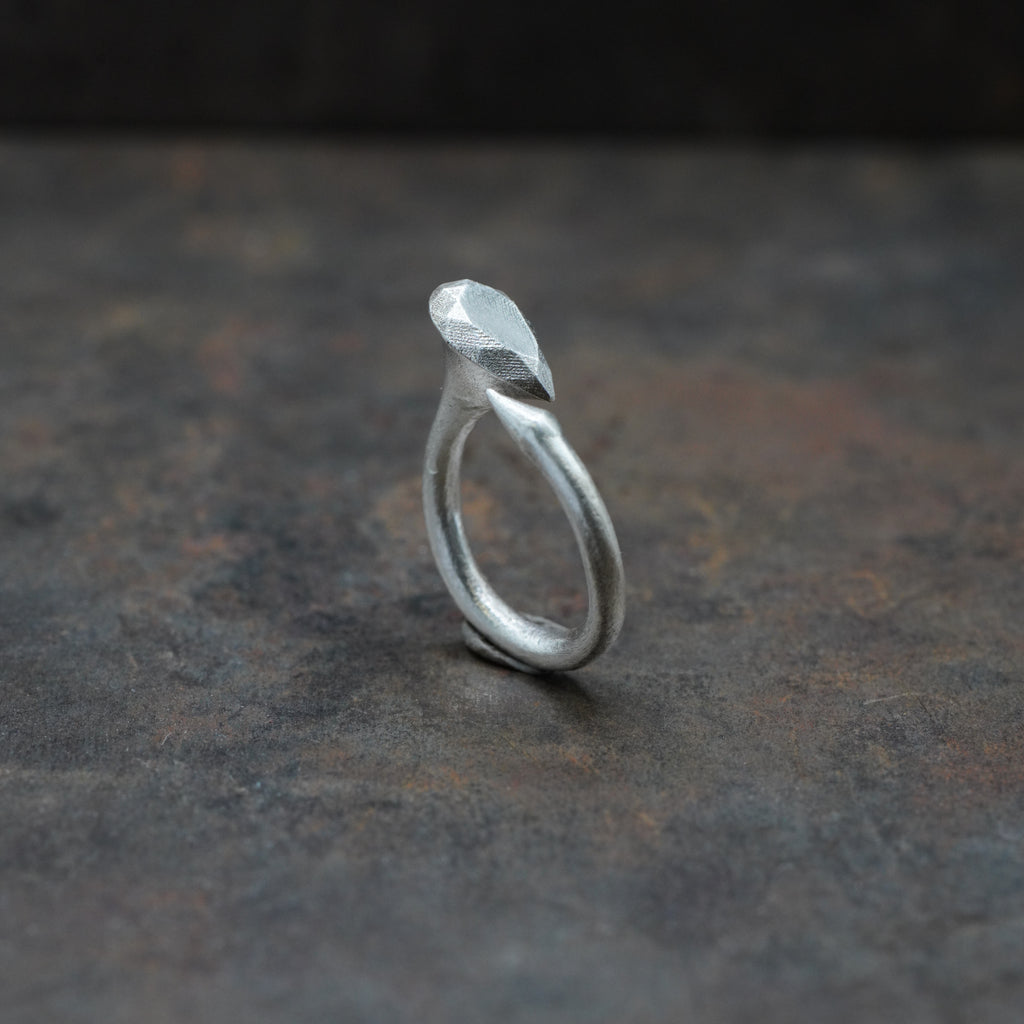 Tramo - [TearCut, Ring]