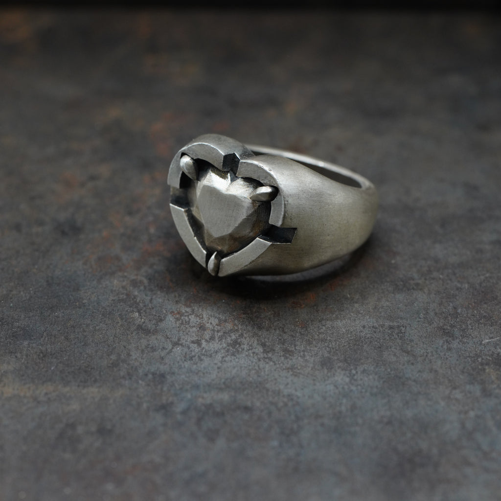 Signet RingII- [HeartCut, BS , Ring]