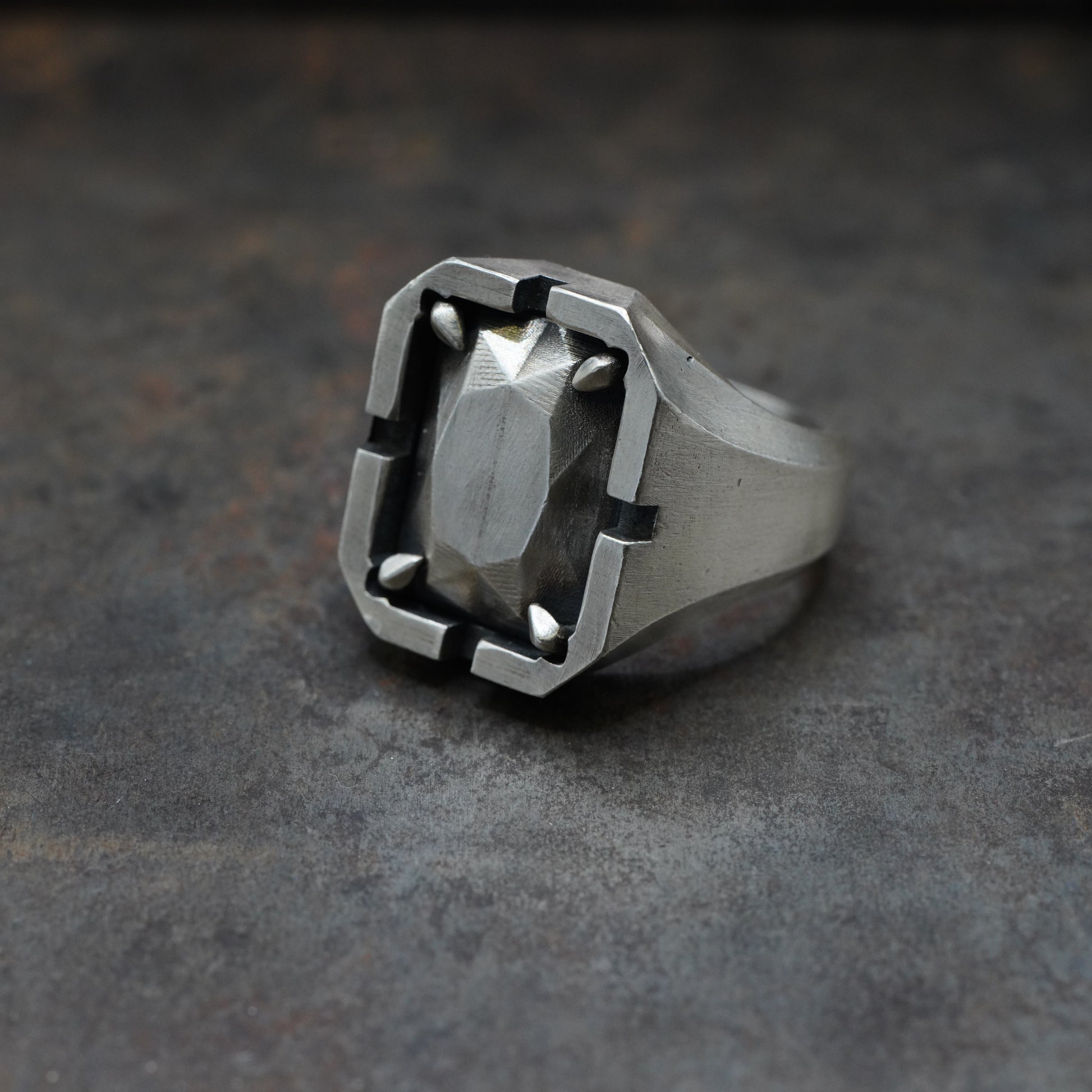 Signet RingII- [EmeraldCut, SV , Ring]