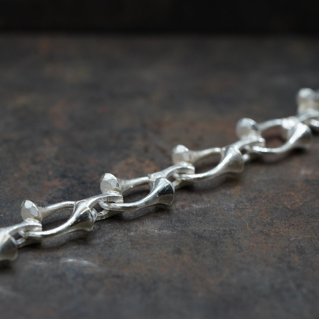 Tramo- [S-Logo, Bracelet]