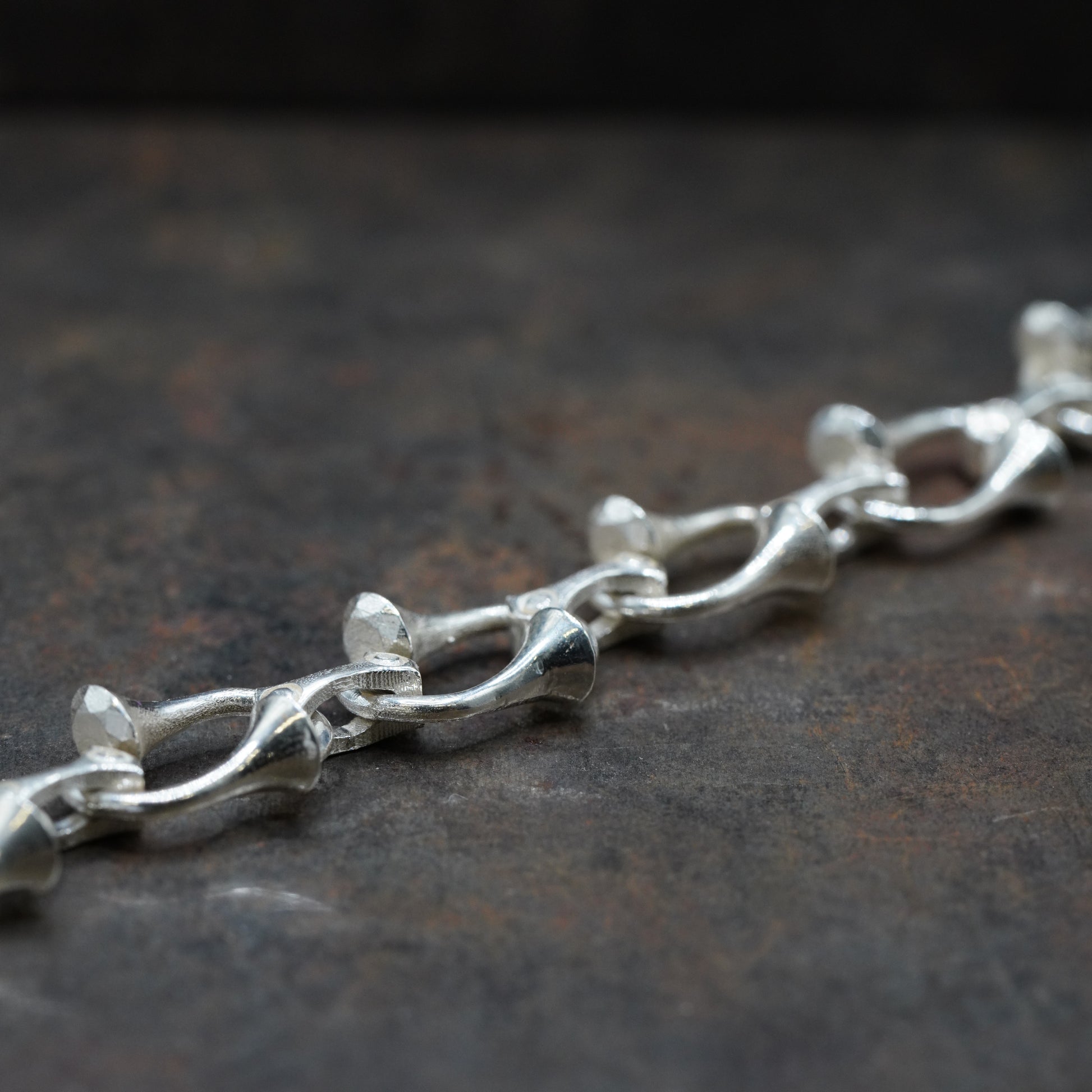 Tramo- [S-Logo, Bracelet]