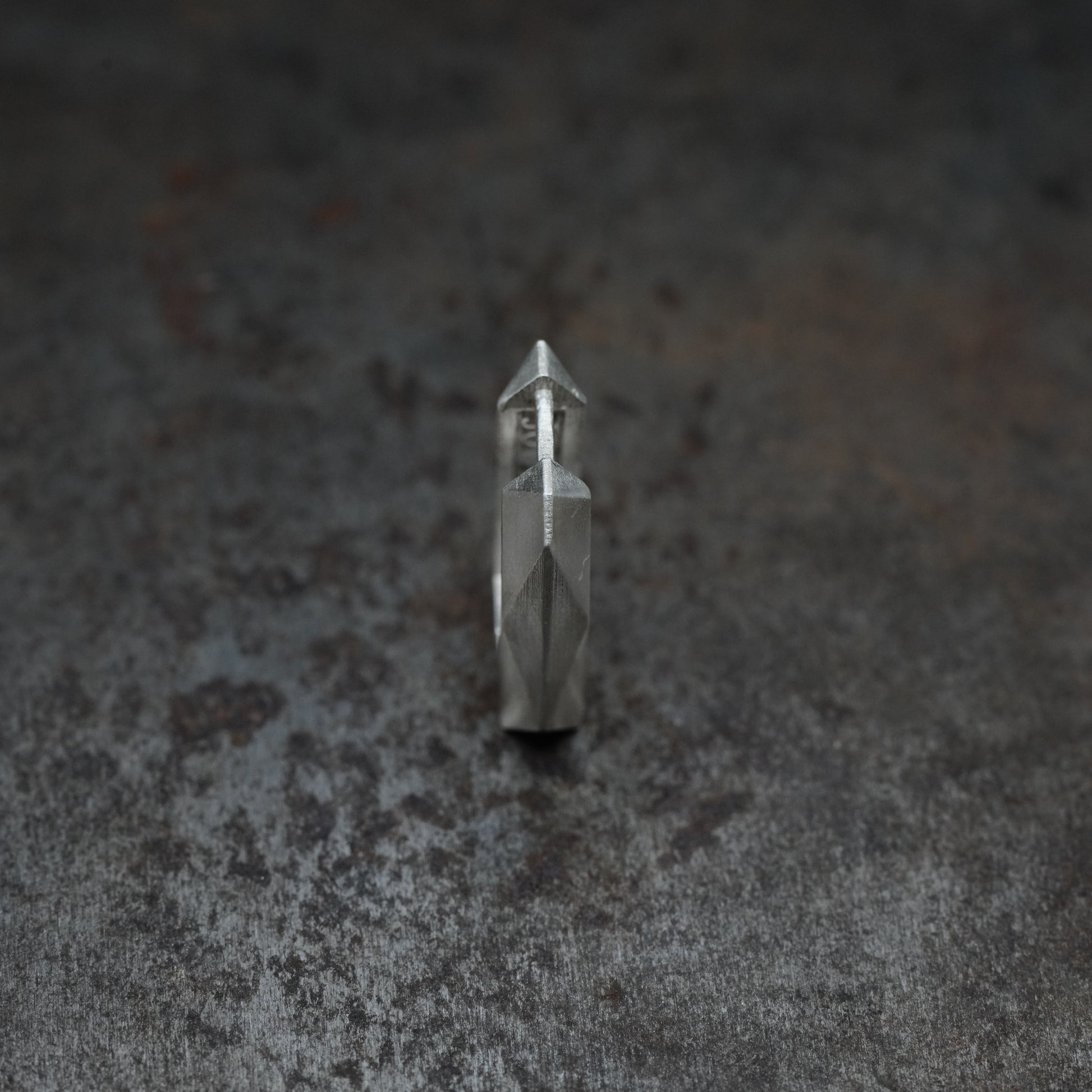 Links- [Emerald, Earrings]