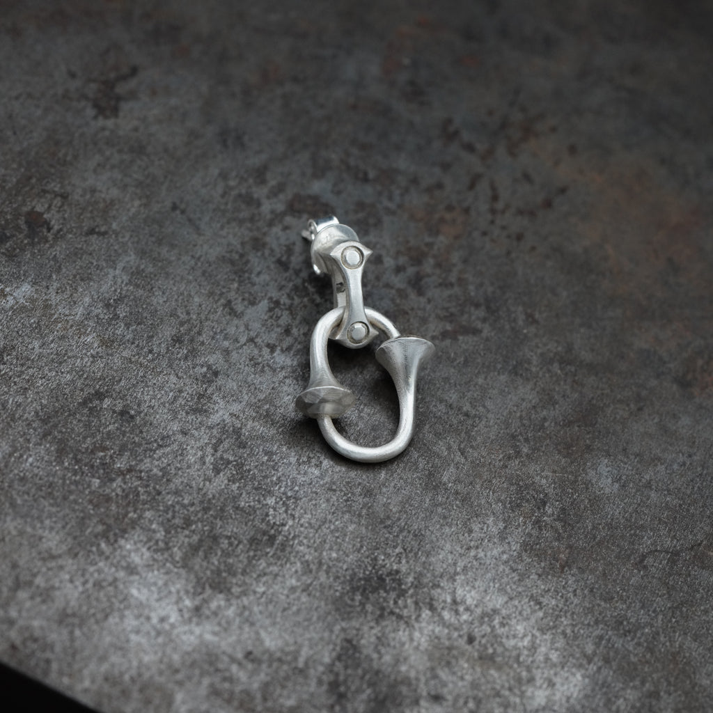 Tramo - [L-Logo, Earring]