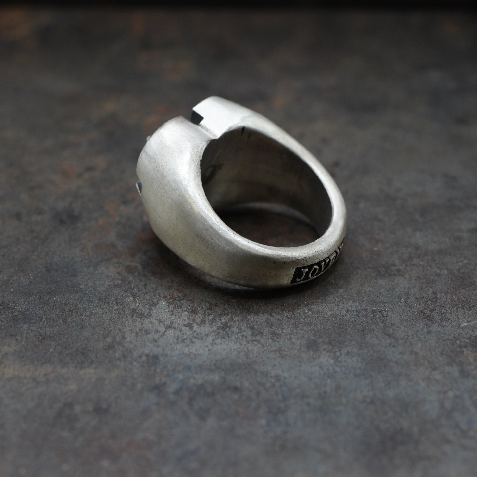 Signet RingII- [HeartCut, BS , Ring]