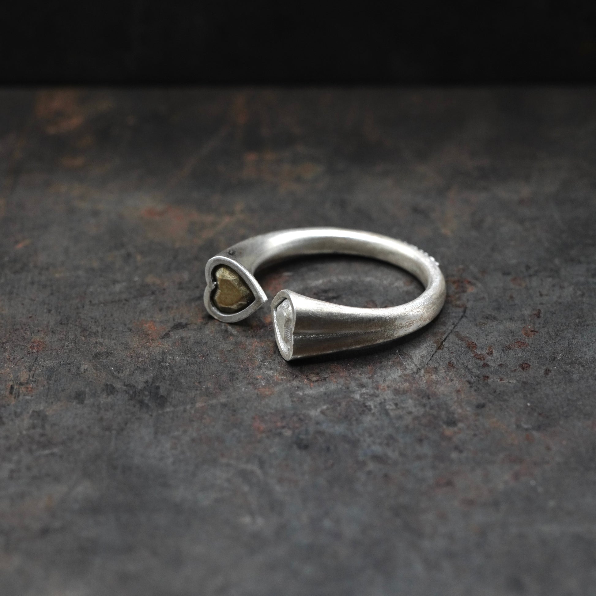 Desatascar - [HeartCut,SVBS, Ring]