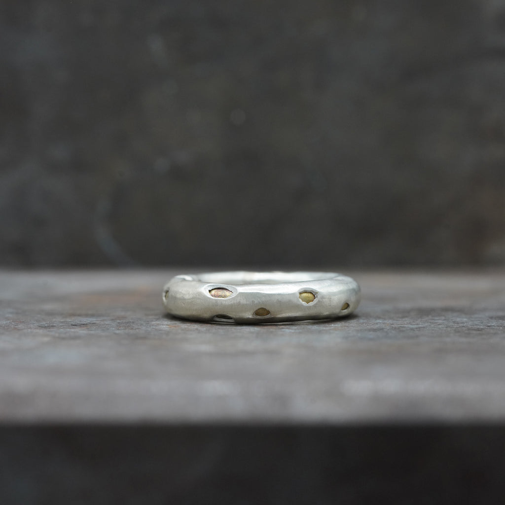 Tunnel Ring