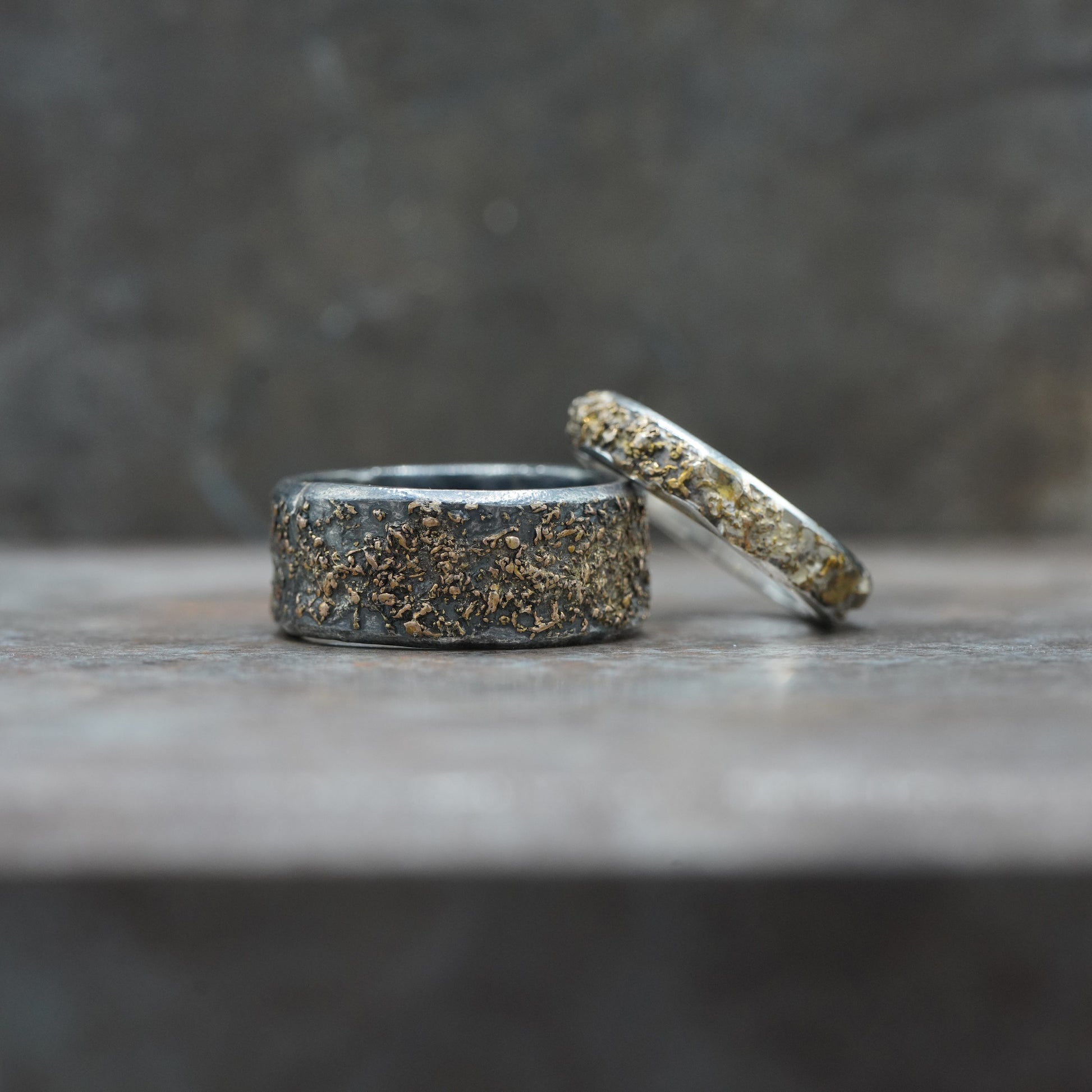 GOLDEN DUST