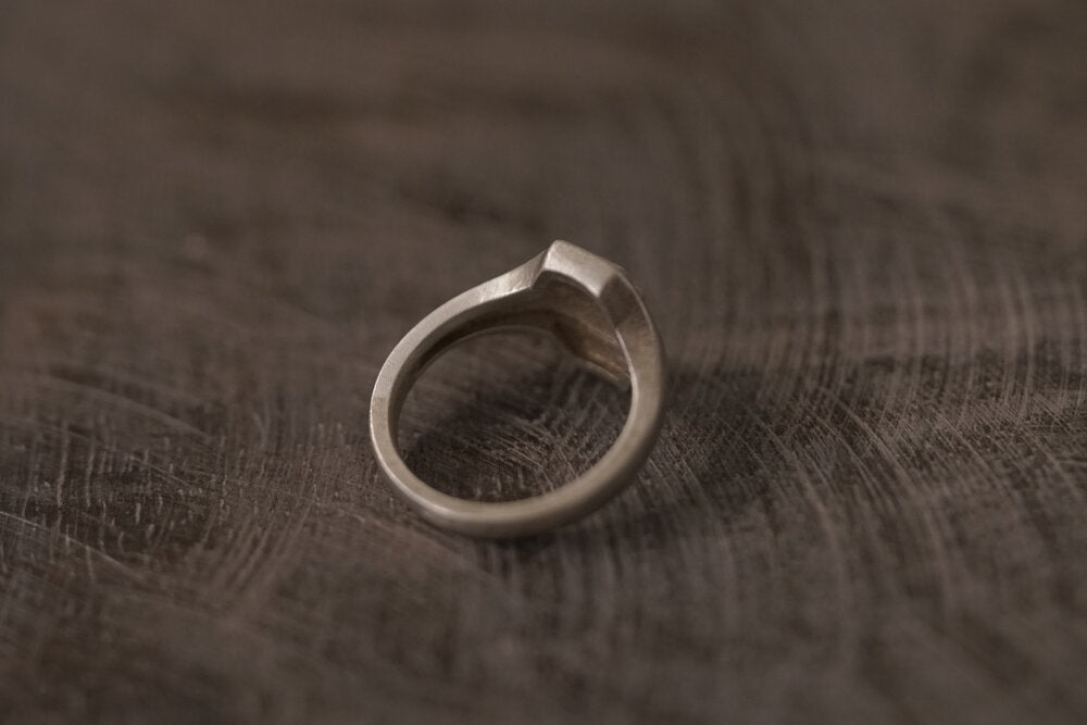 SilverDiamond - [Oval , Ring]