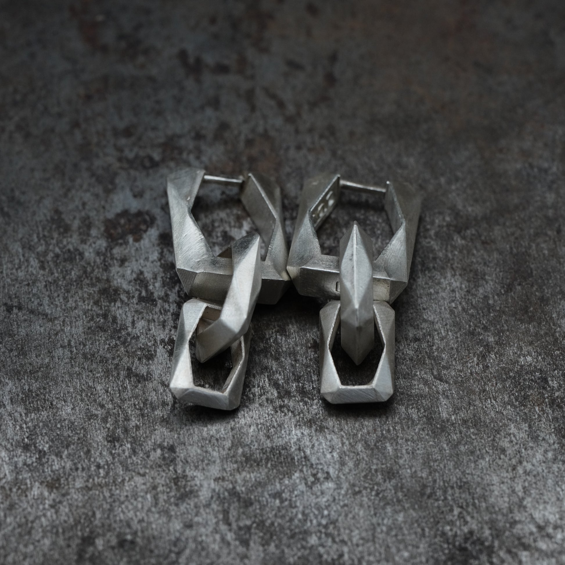 Links- [MixedEmerald, Earrings]