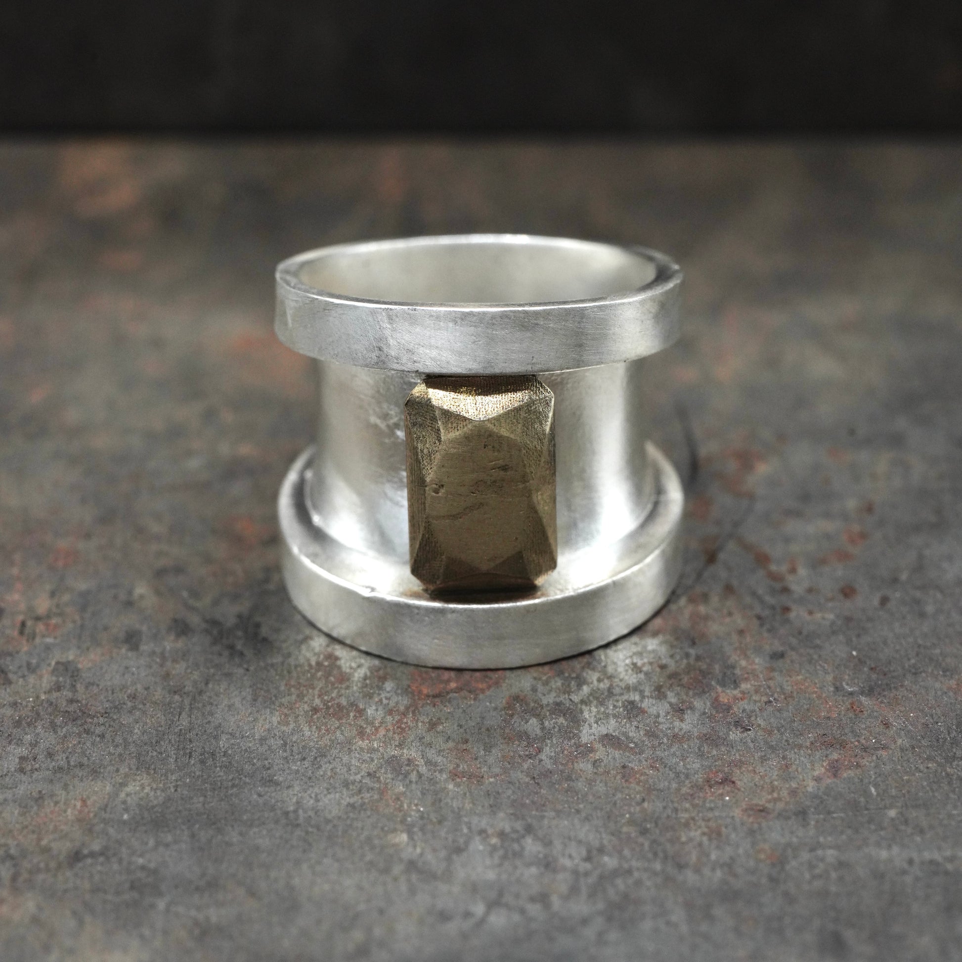 Absimo - [L-Em, SV, Ring]